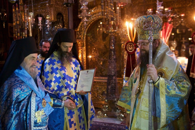7909 - Τιμητική διάκριση της Ουκρανικής Εκκλησίας στον Καθηγούμενο της Ιεράς Μονής Δοχειαρίου Γέροντα Γρηγόριο - Φωτογραφία 19