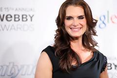 Το ραντεβού επί πληρωμή της Brooke Shields με 83 χρονο δισεκατομμυριούχο... [photos]