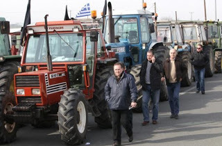 Αγρότες: Δεν θα αφήσουμε την κυβέρνηση σε χλωρό κλαρί - Φωτογραφία 1