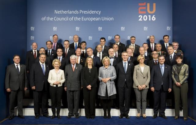 Ο ΥΕΘΑ Πάνος Καμμένος στην άτυπη Σύνοδο των Υπουργών Άμυνας της Ευρωπαϊκής Ένωσης στο Άμστερνταμ - Φωτογραφία 1