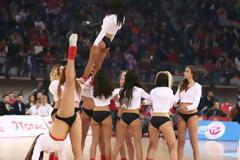 ΠΡΟΚΑΛΕΣΑΝ... ΠΑΝΙΚΟ ΣΤΟ ΣΕΦ ΟΙ RED DROPS! (PHOTOS)