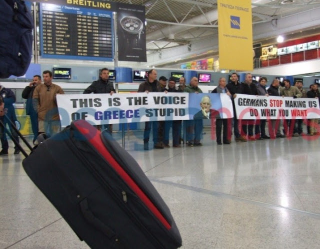Οι αγρότες διαμαρτυρήθηκαν στο αεροδρόμιο [video] - Φωτογραφία 3