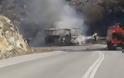 Στις φλόγες τυλίχθηκε λεωφορείο στην Εθνική Κοζάνης - Λάρισας [photos] - Φωτογραφία 2