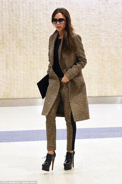 Δείτε πώς εμφανίστηκε η Victoria Beckham στην εβδομάδα μόδας στη Νέα Υόρκη... [photos] - Φωτογραφία 3