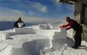 Χελμός: Έχτισαν Igloo στα 2.300 μέτρα - Καταπληκτική κατασκευή από εργαζόμενους του Χιονοδρομικού Κέντρου - Φωτογραφία 2