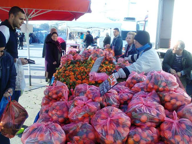 Αγροτικά προϊόντα πρώτης ποιότητας σε ανταγωνιστικές τιμές προμηθεύτηκαν οι καταναλωτές και στη 19η Δράση του Δήμου Αμαρουσίου - Φωτογραφία 7
