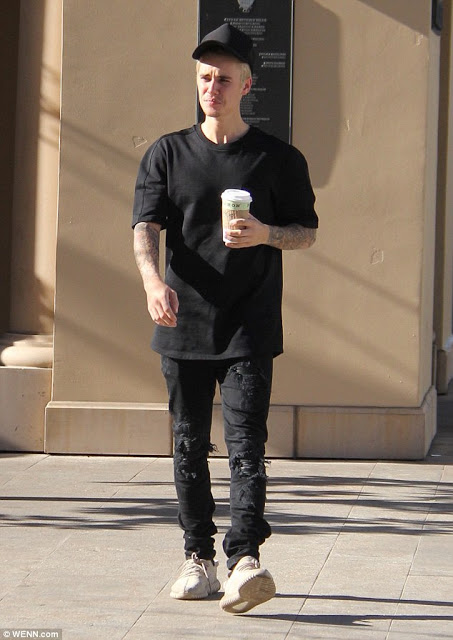 Δείτε πως πήγε για καφέ ο Justin Bieber... [photos] - Φωτογραφία 2