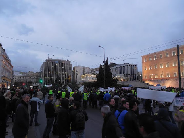 Φωτό από τη συμμετοχή της ΕΑΑΣ Ξάνθης στη συγκέντρωση διαμαρτυρίας των ΣΑ - Φωτογραφία 6