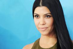 Η αποκαλυπτική εμφάνιση της Kourtney Kardashian σε νυχτερινή έξοδο... [photos]