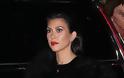 Η αποκαλυπτική εμφάνιση της Kourtney Kardashian σε νυχτερινή έξοδο... [photos] - Φωτογραφία 2