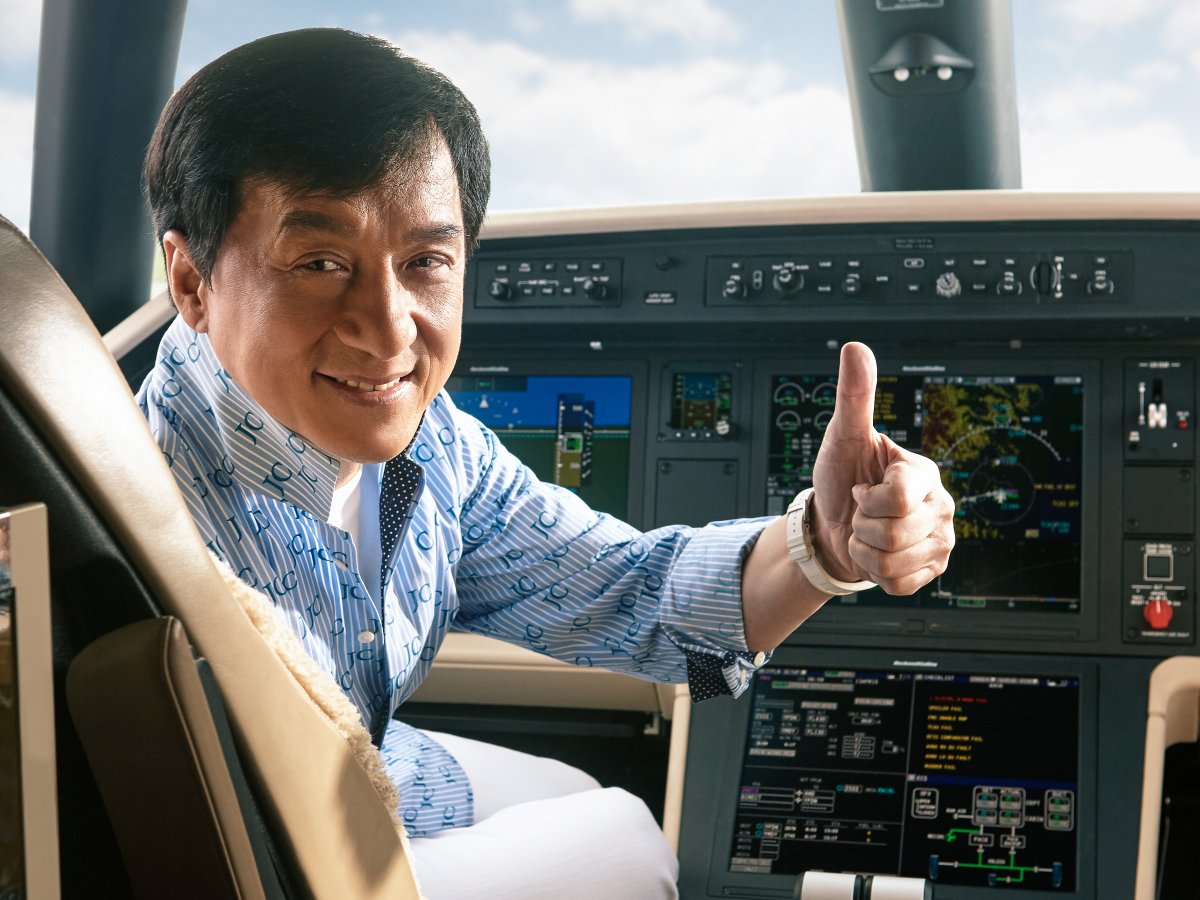 Δείτε το νέο ιδιωτικό τζετ του Jackie Chan αξίας $ 20 εκατ. - Φωτογραφία 17