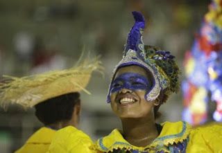Προσφυγόπουλα θα ζήσουν τη χαρά του βραζιλιάνικου καρναβαλιού - Φωτογραφία 1