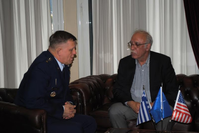 Συνάντηση ΑΝΥΕΘΑ Δημήτρη Βίτσα με τον Πτέραρχο Frank Gorenc Διοικητή της USAFE-AFAFRICA και Διοικητή των Αεροπορικών Δυνάμεων του ΝΑΤΟ - Φωτογραφία 2