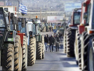 Παρά το τελεσίγραφο της κυβέρνησης, οι αγρότες ετοιμάζονται για την απόβαση στην Αθήνα... - Φωτογραφία 1