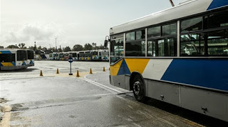 Λεωφορείο του ΟΑΣΑ μετατρέπεται σε κινητή μονάδα φροντίδας αστέγων - Φωτογραφία 1