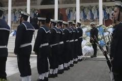 ΘΡΗΝΟΣ στην κηδεία του υποπλοίαρχου Αναστάσιου Τουλίτση [photos]