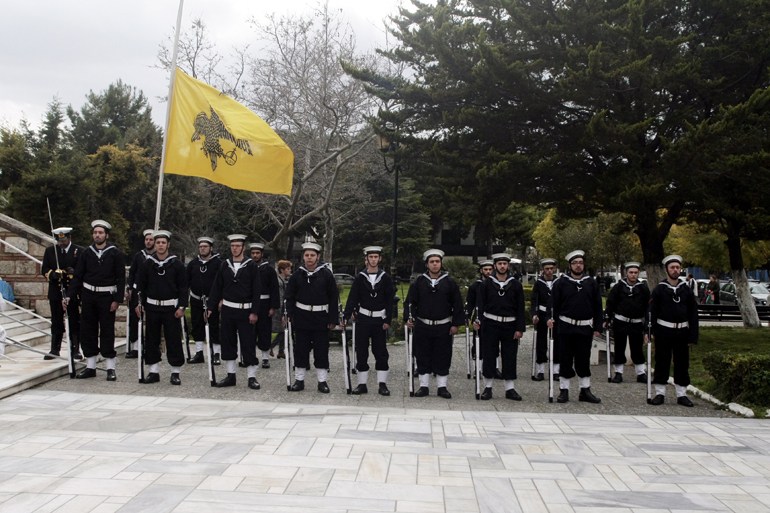 Το τελευταίο αντίο στον χειριστή του μοιραίου ελικοπτέρου Αναστάσιο Τουλίτση - Φωτογραφία 10