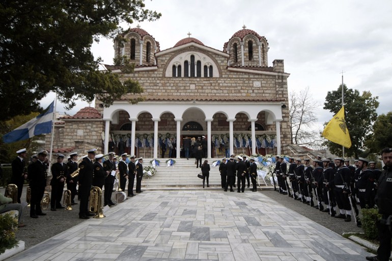 Το τελευταίο αντίο στον χειριστή του μοιραίου ελικοπτέρου Αναστάσιο Τουλίτση - Φωτογραφία 9