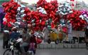 Γιατί ο πρόεδρος του Πακιστάν απαγόρευσε στους συμπατριώτες του να γιορτάσουν την Ημέρα του Αγίου Βαλεντίνου;