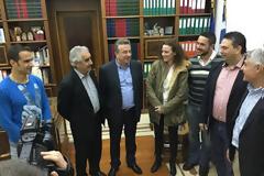 Συνάντηση Περιφερειάρχη με κορυφαίους αθλητές για τον αυριανό Μαραθώνιο με κοινωνικό σκοπό