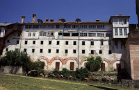 7954 - Πρόσφατες φωτογραφίες από την αποκατάσταση των ζημιών στο «Λευκό κονάκι» της Ιεράς Μονής Χιλιανδαρίου - Φωτογραφία 2