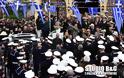 Τραγικές στιγμές στην κηδεία του υποπλοίαρχου Κωνσταντίνου Πανανά στο Ναύπλιο (βίντεο) - Φωτογραφία 11