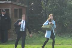 Σκάνδαλο στο Παλάτι: Η Kate Middleton χρησιμοποιεί ελικόπτερο 3.000 λιρών ενώ η Βασίλισσα παίρνει το τρένο! [photos]
