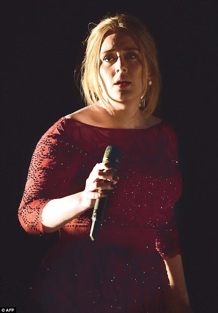 Η εξομολόγηση της Adele: Έβαλα τα κλάματα για... [photos] - Φωτογραφία 2