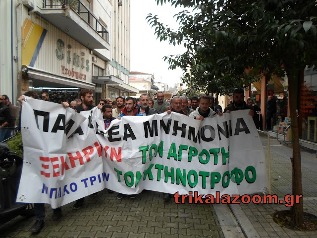 Η κάθοδος των οργισμένων αγροτών στα γραφεία του ΣΥΡΙΖΑ Τρικάλων - Φωτογραφία 3