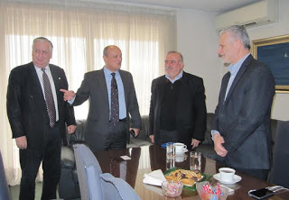 Συνάντηση αντιπροσωπείας των Ανεξαρτήτων Ελλήνων με επικεφαλής το Γενικό Γραμματέα Γιάννη Μοίρα με τον πρόεδρο του κυπριακού Κινήματος Σοσιαλδημοκρατών ΕΔΕΚ, Μαρίνο Σιζόπουλο - Φωτογραφία 1
