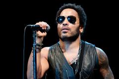 Αυτή είναι η 27χρονη κόρη του Lenny Kravitz! [photos]