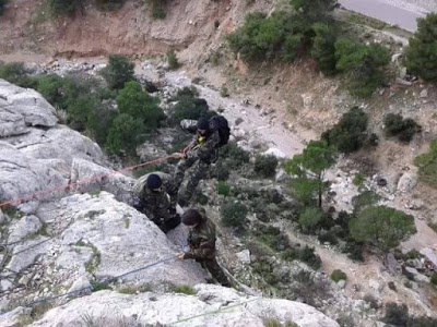 Τιμητική άσκηση της Μονάδας Εφέδρων Καταδρομών Μ.Ε.Κ. στον Γ΄ βράχο των Ειδικών Δυνάμεων - Φωτογραφία 8