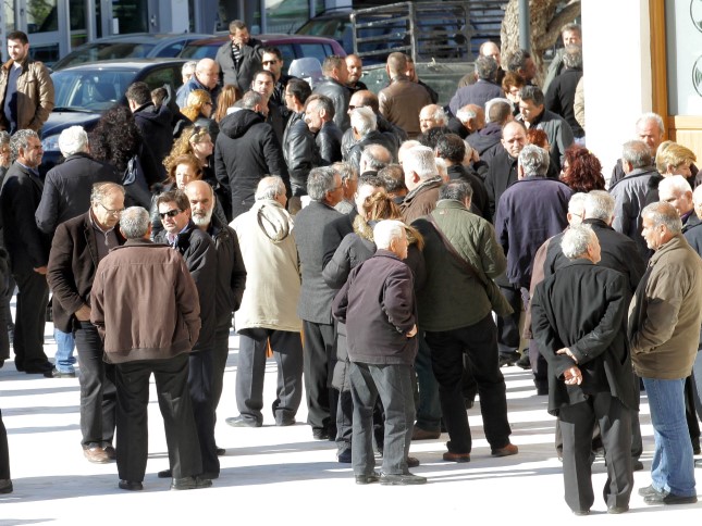 Ράγισαν και οι… πέτρες στο τελευταίο «αντίο» του 7χρονου αγοριού – Δείτε φωτογραφίες - Φωτογραφία 2