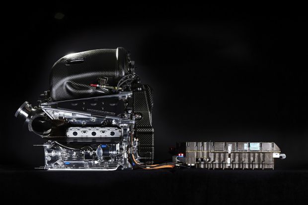 Αυτή είναι η νέα Mercedes W07 Hybrid του 2016 - Φωτογραφία 2