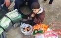 Χάος στην Ειδομένη: «Ντου» από μετανάστες-Τα Σκόπια έκλεισαν τελείως τα σύνορα - Φωτογραφία 3
