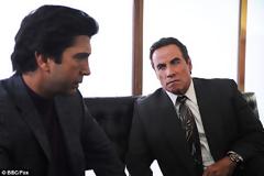 Άγριο κράξιμο στον John Travolta: Το πρόσωπο του είναι λες και... λιώνει! [photos]