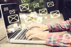 Μήπως τα emails σε αγχώνουν;