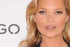 Πώς είναι η Kate Moss μετά το ατύχημα που έπαθε; [photos]