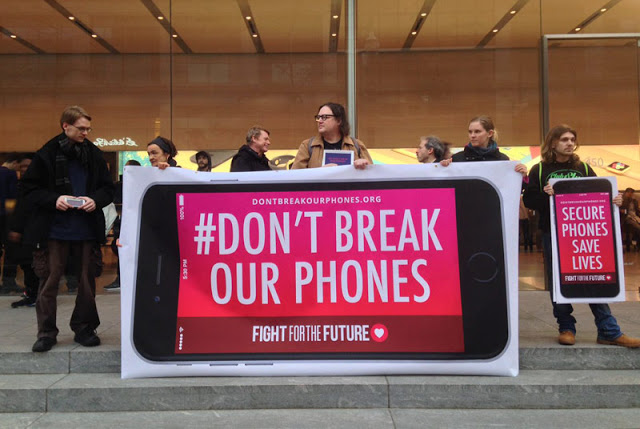 Κινήματα σε όλο τον κόσμο εναντίον του FBI από οπαδούς της Apple - Φωτογραφία 4