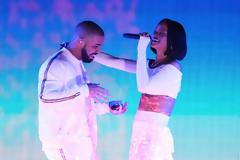 Η εμφάνιση που ξεχώρισε: Δείτε τι έκανε η Rihanna και τράβηξε όλα τα βλέμματα στα Brit Awards... [video]