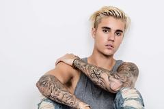 Η φωτογραφία του Justin Bieber μετά τα πάρτυ των Brit Awards που κάνει το γύρο του διαδικτύου... [photos]