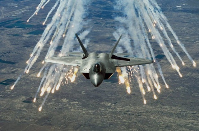 Το «πιο φονικό πολεμικό αεροσκάφος στον πλανήτη» κάνει μόλις 200 εκατ. δολάρια - Φωτογραφία 1