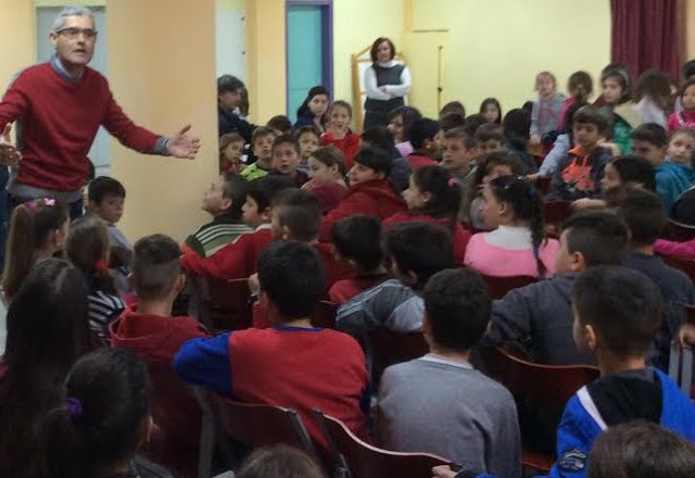 Μεγάλο το ενδιαφέρον στην ομιλία του Άγγελου Τσιγκρή για τη σχολική βία, στη Χαλανδρίτσα της ορεινής Αχαΐας - Φωτογραφία 5