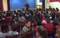 Μεγάλο το ενδιαφέρον στην ομιλία του Άγγελου Τσιγκρή για τη σχολική βία, στη Χαλανδρίτσα της ορεινής Αχαΐας - Φωτογραφία 3