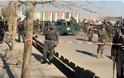 Δύο επιθέσεις αυτοκτονίας στο Αφγανιστάν -25 νεκροί [photos] - Φωτογραφία 1