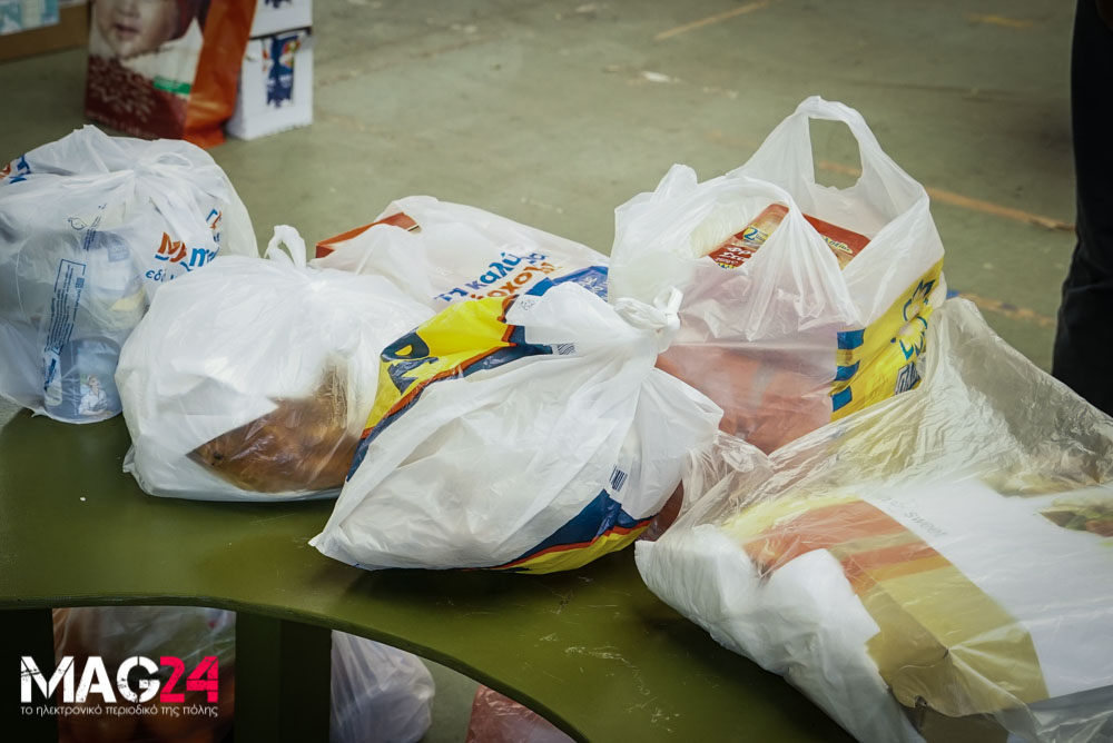 Λαμία: Η κα Ολγα διένυσε 60χλμ για να φέρει τρόφιμα στους Πρόσφυγες [photo] - Φωτογραφία 2