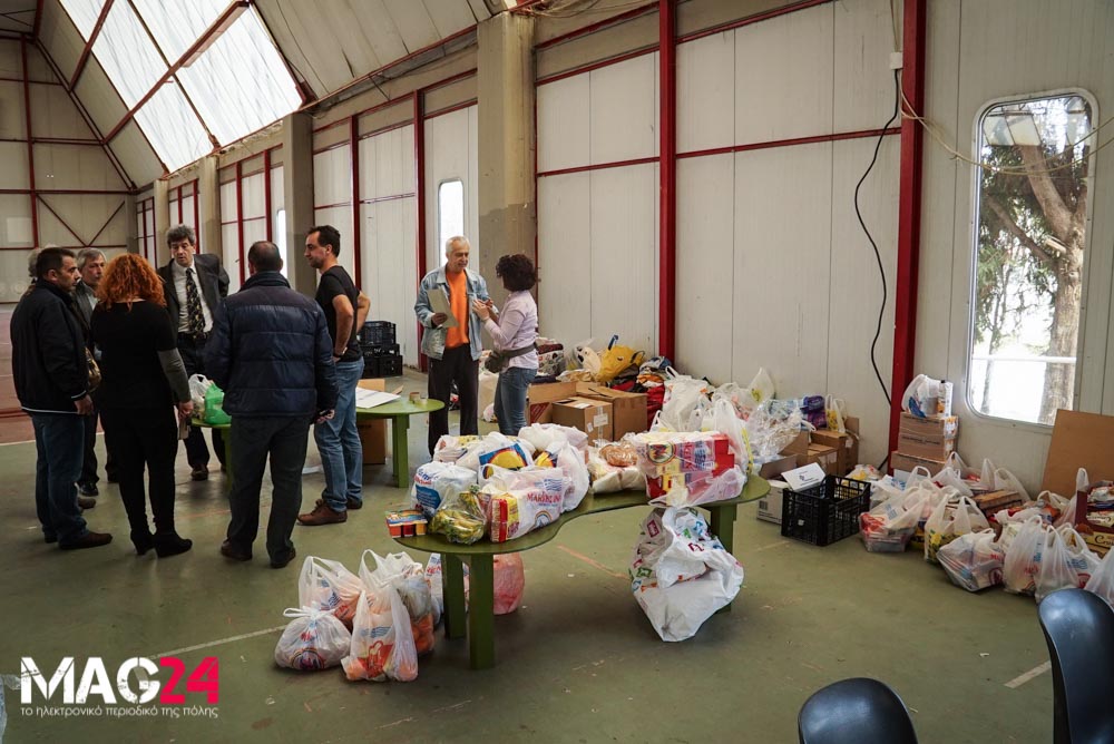 Λαμία: Η κα Ολγα διένυσε 60χλμ για να φέρει τρόφιμα στους Πρόσφυγες [photo] - Φωτογραφία 8