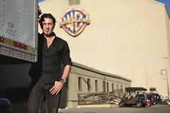 Patrick Tatopoulos: Ο δημιουργός του νέου batmobile στο Batman VS Superman μιλά για τις ελληνίδες κόρες του