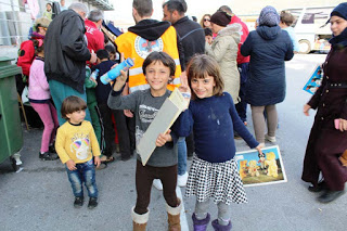 Έκκληση για συγκέντρωση ειδών πρώτης ανάγκης για τους πρόσφυγες από τον Δήμο Τεμπών - Φωτογραφία 1
