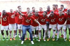 ΤΟ PHOTOSTORY ΤΩΝ ΠΑΝΗΓΥΡΙΣΜΩΝ ΓΙΑ ΤΗΝ ΚΑΤΑΚΤΗΣΗ ΤΟΥ 43ου ΠΡΩΤΑΘΛΗΜΑΤΟΣ!